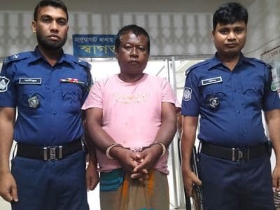 হালুয়াঘাটে বাকপ্রতিবন্ধী শিশুকে ‘হত্যার ভয় দেখিয়ে ধর্ষণ’,  উপজাতি গ্রেপ্তার
