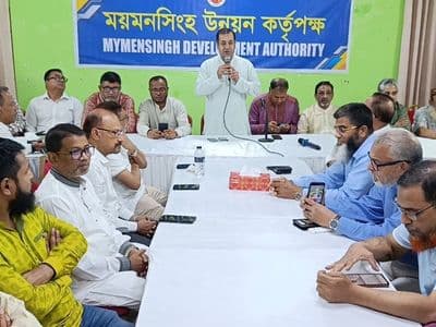 মউক চেয়ারম্যানের নৈশভোজে তথ্য প্রতিমন্ত্রী : ময়মনসিংহ নগরীকে একটি বাসযোগ্য সুন্দর নগরীতে পরিনত করতে হবে