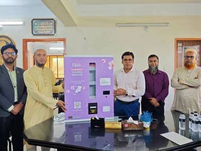 গফরগাঁওয়ে ৪টি শিক্ষা প্রতিষ্ঠানে স্যানেটারি ন্যাপকিন ভেন্ডিং মেশিন প্রদান