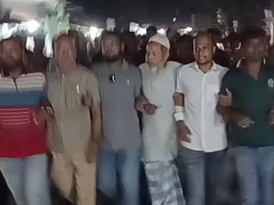 দক্ষিণ গফরগাঁও উপজেলা করায় প্রধানমন্ত্রীকে অভিনন্দন জানিয়ে বিএনপির আনন্দ মিছিল