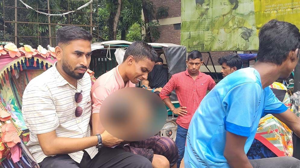 ফুটবল আনতে গিয়ে খালের পানিতে ডুবে শিশুর মৃত্যু