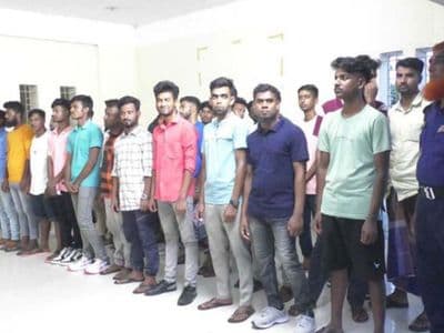 ভারতে ১৭ মাস কারাভোগ শেষে দেশে ফিরলেন ৩৬ যুবক