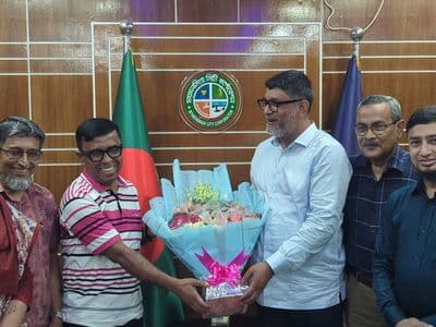 ময়মনসিংহ সিটি কর্পোরেশনের চলমান উন্নয়ন প্রকল্প পরিদর্শন ও মতবিনিময় সভা অনুষ্ঠিত