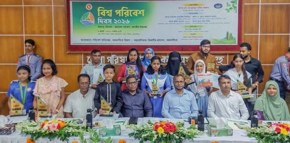 জলাবদ্ধতার জন্য শুধু প্রশাসন নয়, নিজেদের অসচেতন কর্মকাণ্ড দায়ী : বিভাগীয় কমিশনার
