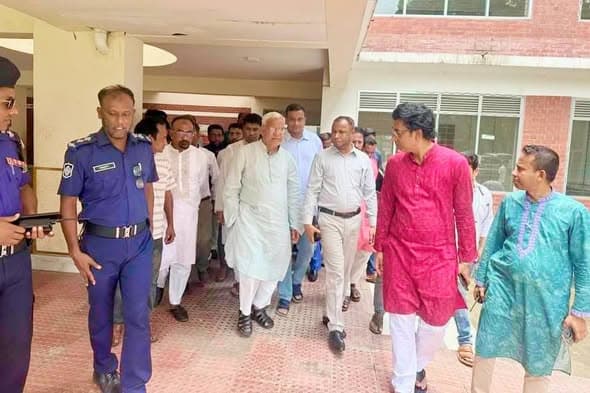 এতিম ও পথশিশুদের সুরক্ষা ও মানবিক উন্নয়নে সরকার কাজ করছে : সমাজকল্যাণ মন্ত্রী