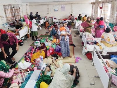ময়মনসিংহে গাদাগাদি করে চিকিৎসা, হামের উপসর্গে আরও এক শিশুর মৃত্যু