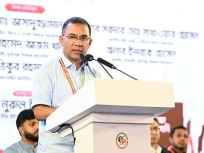 জুলাই গণঅভ্যুত্থানে শহীদ ও আহতদের মূল্যায়ন ও পুনর্বাসন সরকারের পবিত্র দায়িত্ব : প্রধানমন্ত্রী