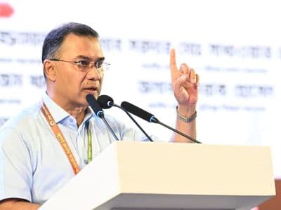 জুলাই শহীদদের আত্মত্যাগ স্মরণীয় করে রাখতে সরকার প্রতিশ্রুতিবদ্ধ : প্রধানমন্ত্রী