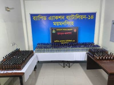 র‌্যাব-১৪ এর অভিযানে ৬০৭ বোতল বিদেশী মদসহ ৩ মাদক কারবারি গ্রেফতার