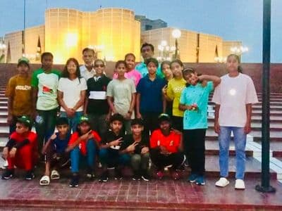 নান্দাইলের নারী ফুটবলারদের সংসদ ভবন ভ্রমণের স্বপ্ন পূরণ করলেন তথ্য প্রতিমন্ত্রী