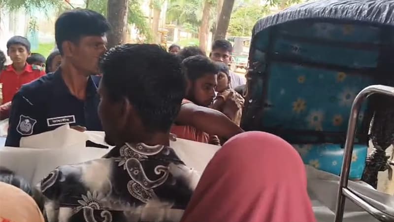 হালুয়াঘাটে ছুরিকাঘাতে যুবককে হত্যা