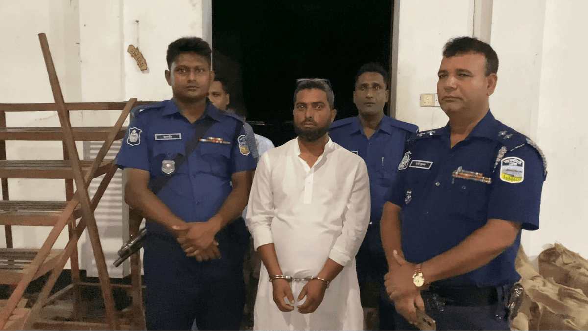 শেরপুরে ৩৩ হাজার সরকারি চালসহ গোডাউন মালিক গ্রেফতার
