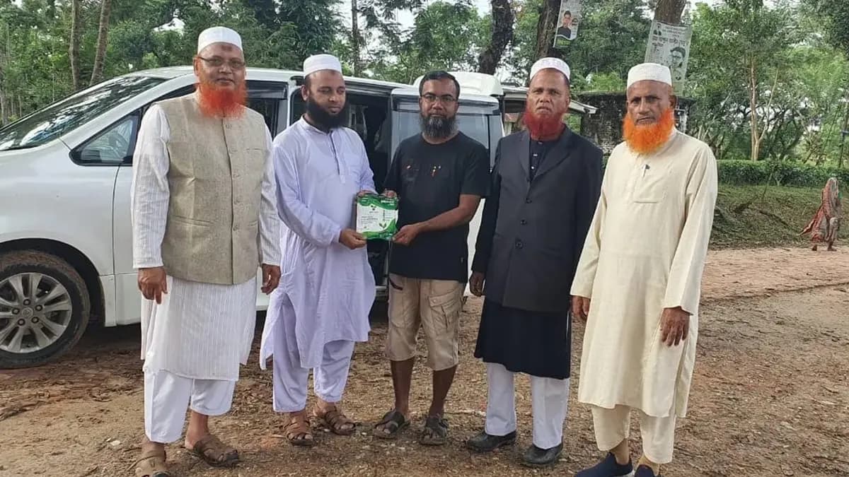 বাকৃরি গবেষক দলের সাফল্য : দেশে প্রথমবারের মতো জৈব ছত্রাকনাশক উদ্ভাবন