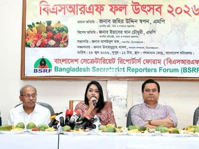 খবরের ভেতরের খবর বের করতে সাংবাদিকদের প্রতি তথ্য সচিবের আহ্বান