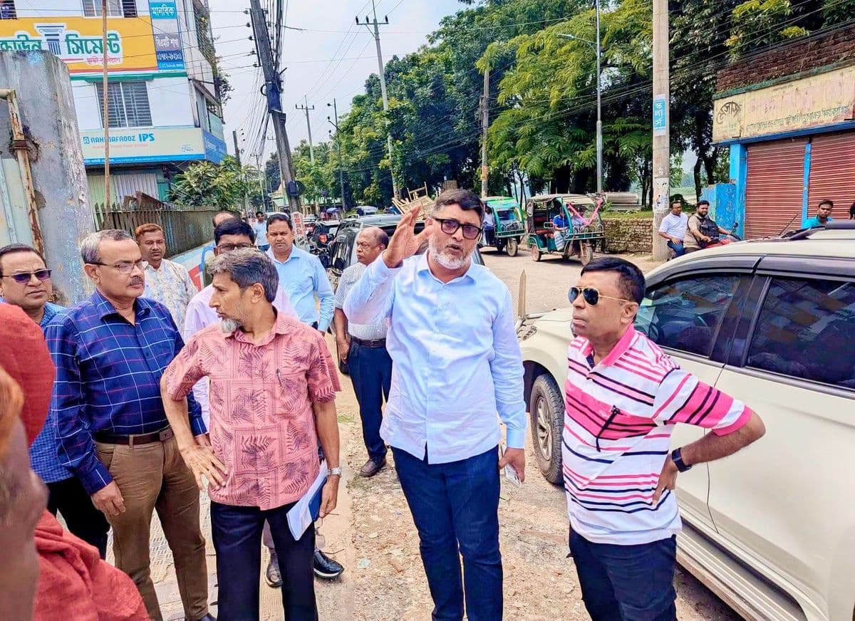 প্রস্তাবিত নগর ভবনের স্থান পরিদর্শনে পরিকল্পনা কমিশন