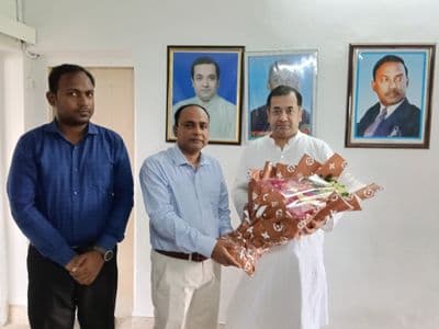 টেকসই উন্নয়নে এলজিইডি’র নির্বাহী প্রকৌশলীকে তথ্য প্রতিমন্ত্রীর নির্দেশনা