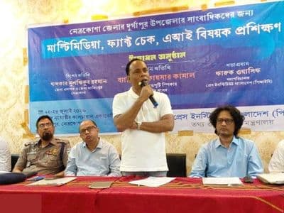 নতুন বাংলাদেশ গড়তে সাংবাদিকদের এগিয়ে আসতে হবে: কায়সার কামাল