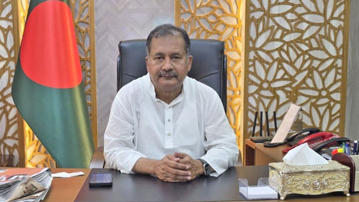গণমাধ্যম হচ্ছে রাষ্ট্র ও সমাজের আয়না, সঠিক চেহারা দেখাতে বস্তুনিষ্ঠতা জরুরি : তথ্যমন্ত্রী