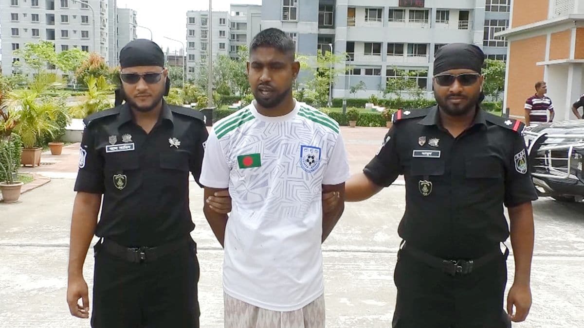 ময়মনসিংহে প্রকাশ্যে দিবালোকে হত্যা : ৮ ঘণ্টায় প্রধান আসামি গ্রেফতার, অভিযানে র্যাব-১৪