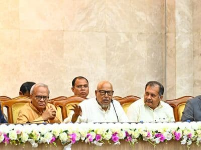 শিগগিরই জনপ্রশাসন সংস্কার কমিশন গঠন করবে সরকার : নজরুল ইসলাম খান