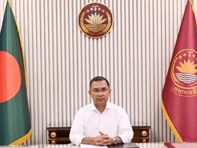 সরকার সামুদ্রিক সম্পদের সুরক্ষা, সমুদ্রসীমার নিরাপত্তা নিশ্চিতকরণ এবং সুনীল অর্থনীতির বিকাশে দৃঢ়প্রতিজ্ঞ : প্রধানমন্ত্রী