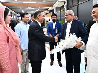 ছয় দিনের প্রথম বিদেশ সফর শেষে দেশে ফিরলেন প্রধানমন্ত্রী