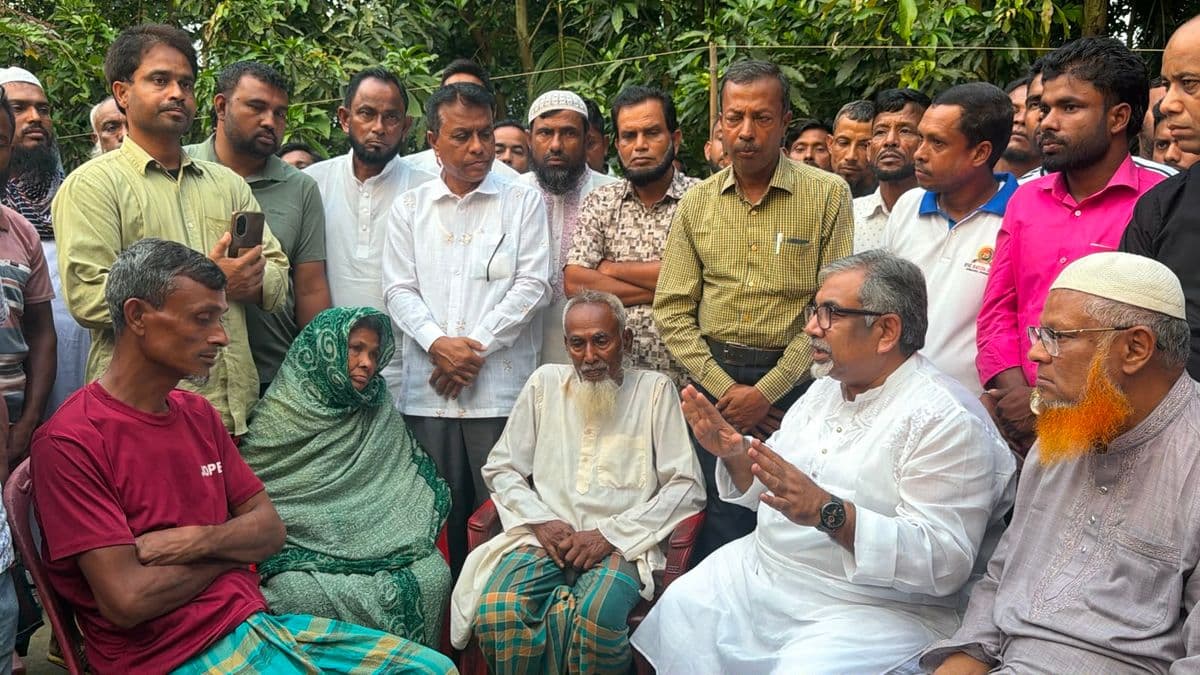ধোবাউড়ায় ধর্ষণ ও হত্যার শিকার শিশু নিসার পরিবারের পাশে প্রিন্স : দ্রুত বিচার নিশ্চিত করতে আইনমন্ত্রীর আশ্বাস