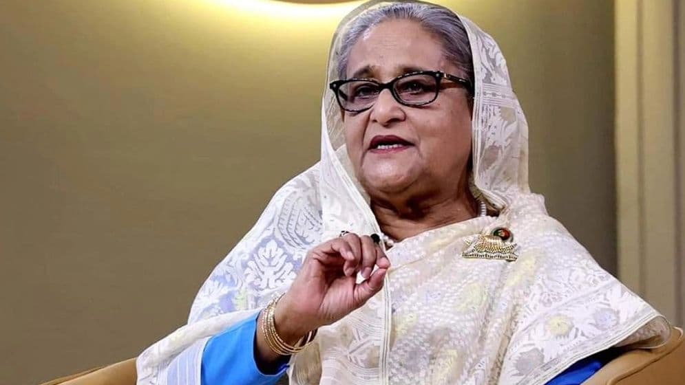 শেখ হাসিনা ডিসেম্বরে দেশে ফিরে আদালতে আত্মসমর্পণের পরিকল্পনার কথা জানালেন রয়টার্সকে