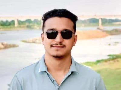 পূূর্বশত্রুতায় ছাত্রলীগকর্মী রবিনকে খুন করে যুবলীগকর্মী রাজীব, পিস্তল-গুলিসহ গ্রেপ্তার