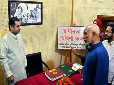 ঐতিহ্যবাহী কালুরঘাট বেতার কেন্দ্র সংরক্ষণে উদ্যোগ নেওয়া হবে: তথ্য প্রতিমন্ত্রী